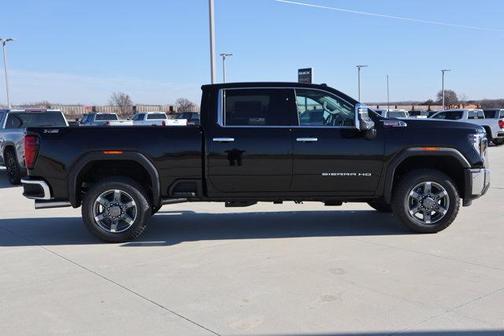 2025 GMC Sierra 2500 SLT