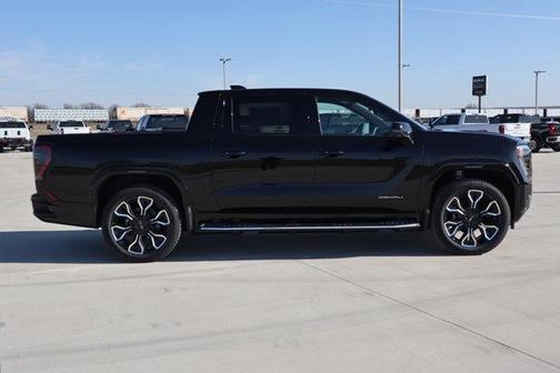 2025 GMC Sierra EV Denali