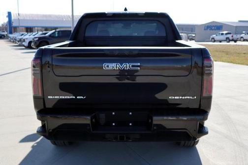 2025 GMC Sierra EV Denali