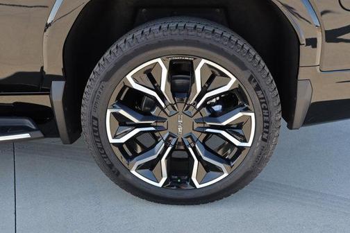2025 GMC Sierra EV Denali