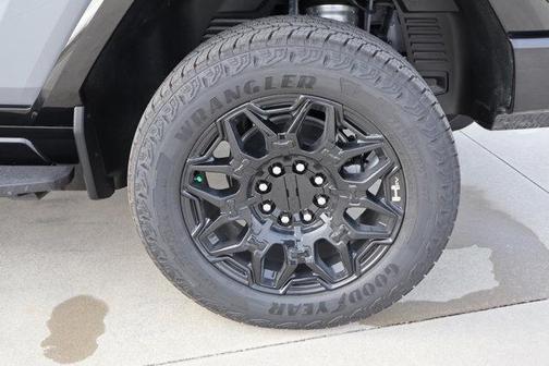 2025 GMC HUMMER EV Pickup 2X