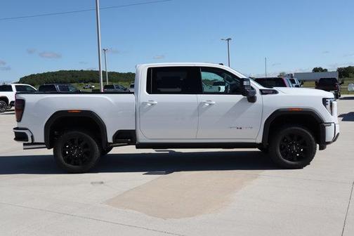 2025 GMC Sierra 2500 AT4