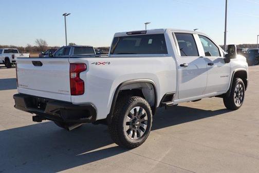 2026 Chevrolet Silverado 2500 Custom