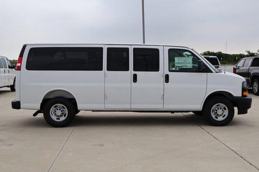 Summit White 2026 Chevrolet Express 3500 LS