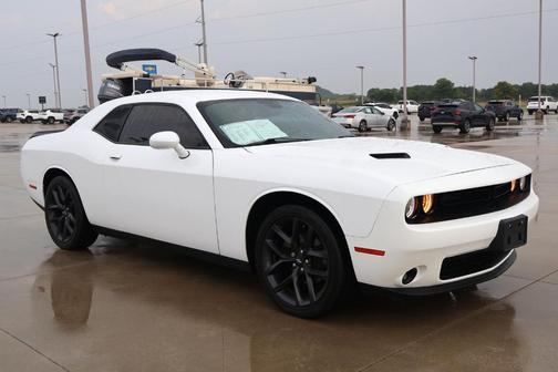 White Knuckle Clearcoat 2021 Dodge Challenger SXT