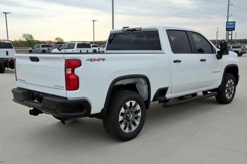 2025 Chevrolet Silverado 2500 Custom