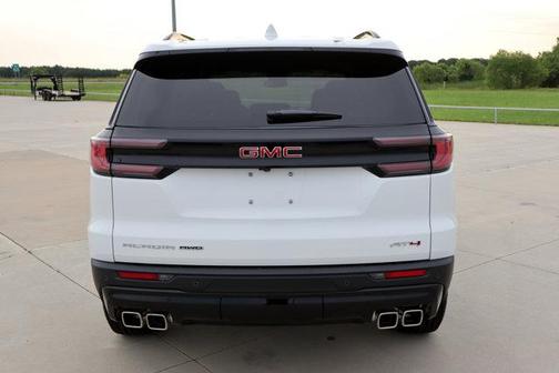 2025 GMC Acadia AT4