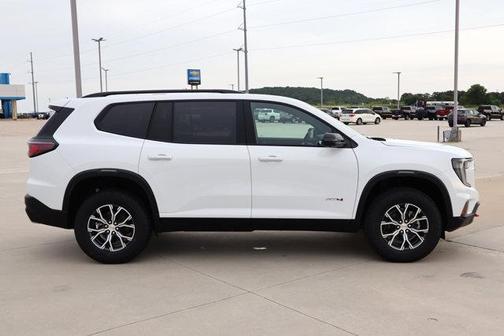 2025 GMC Acadia AT4