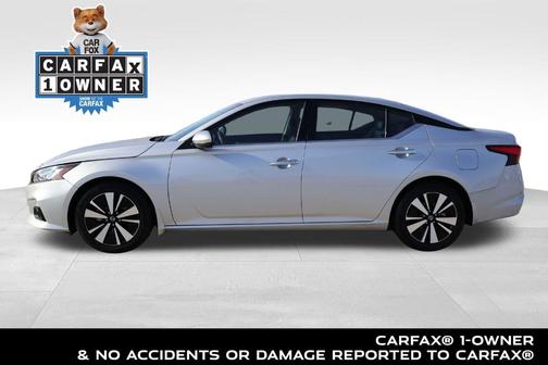 Brilliant Silver Metallic 2021 Nissan Altima 2.5 SL