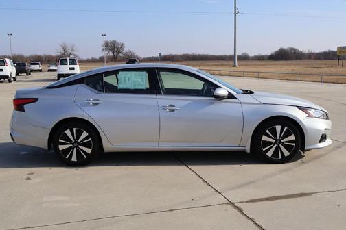 2021 Nissan Altima 2.5 SL