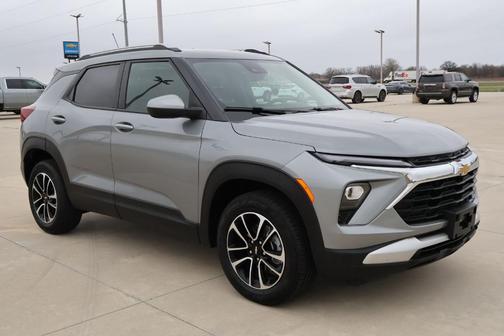 Sterling Gray Metallic 2025 Chevrolet Trailblazer LT