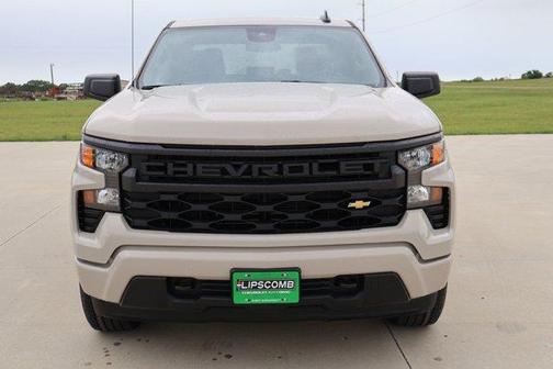 White Sand 2026 Chevrolet Silverado 1500 Custom