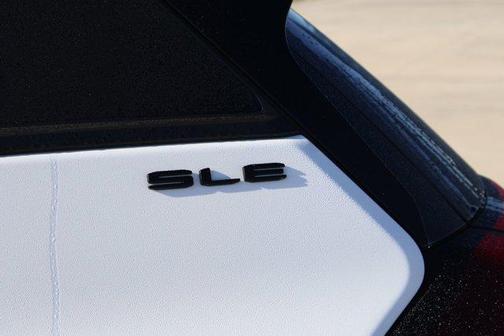 Summit White 2023 GMC Terrain SLE