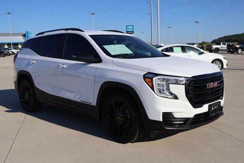 Summit White 2023 GMC Terrain SLE