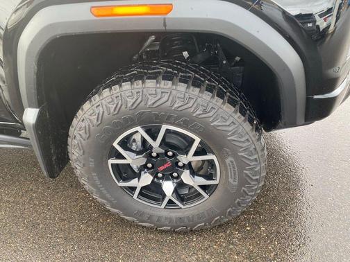 2024 GMC Canyon AT4X