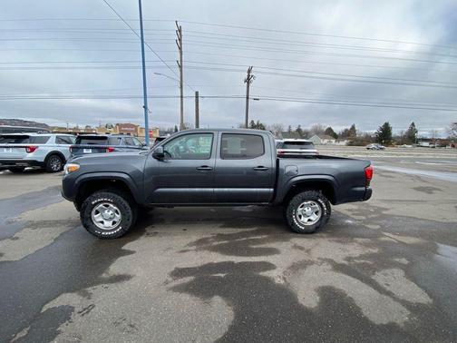 2020 Toyota Tacoma SR5