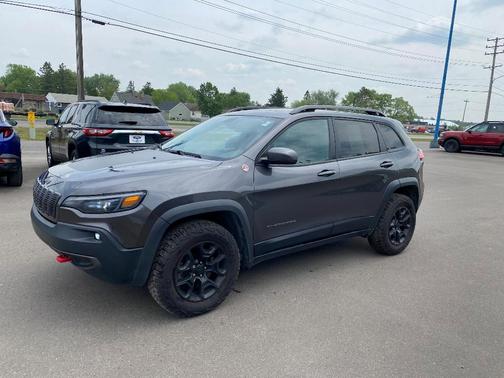 2020 Jeep Cherokee Trailhawk