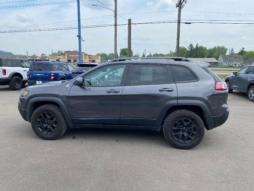 2020 Jeep Cherokee Trailhawk