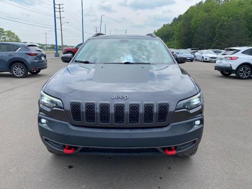 2020 Jeep Cherokee Trailhawk