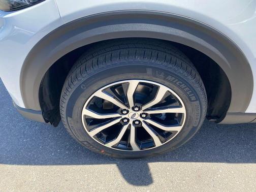 White 2026 Ford Explorer ST-Line