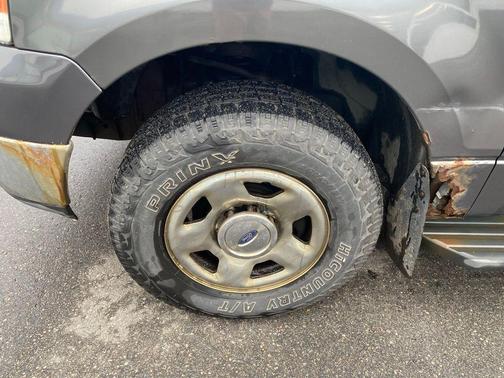 2004 Ford F-150 XLT SuperCrew