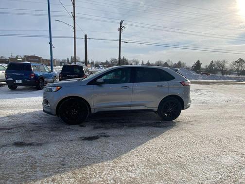 2021 Ford Edge ST Line