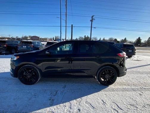 2022 Ford Edge ST
