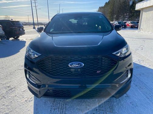 2022 Ford Edge ST