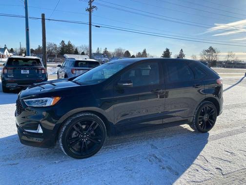 2022 Ford Edge ST