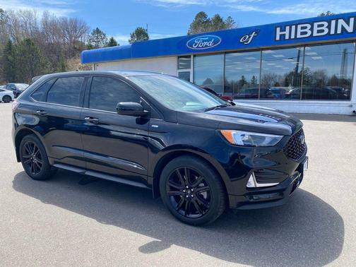 Black Metallic 2022 Ford Edge ST Line