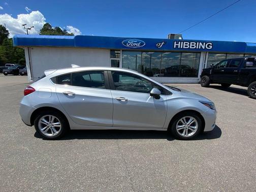 Silver Ice Metallic 2017 Chevrolet Cruze LT