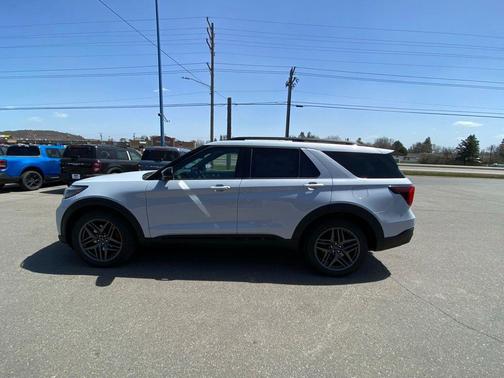 White Metallic 2026 Ford Explorer ST