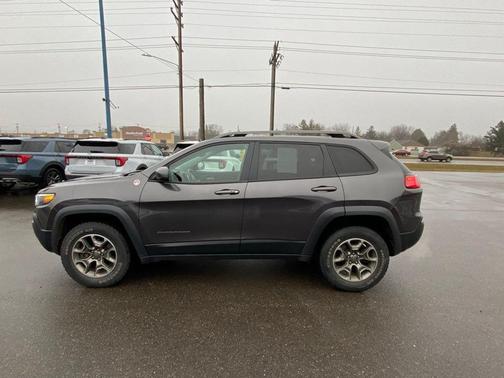 2020 Jeep Cherokee Trailhawk