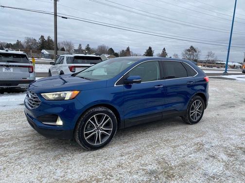 2023 Ford Edge Titanium