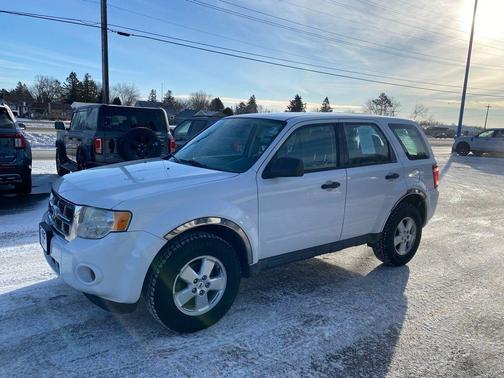 2010 Ford Escape XLS
