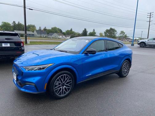 2025 Ford Mustang Mach-E Premium