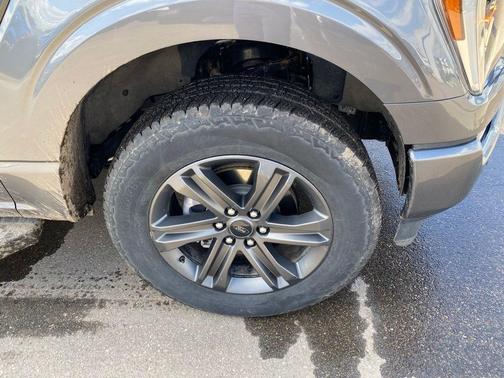 Carbonized Gray Metallic 2023 Ford F-150 Lariat