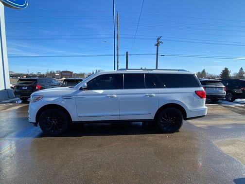 2021 Lincoln Navigator L Reserve
