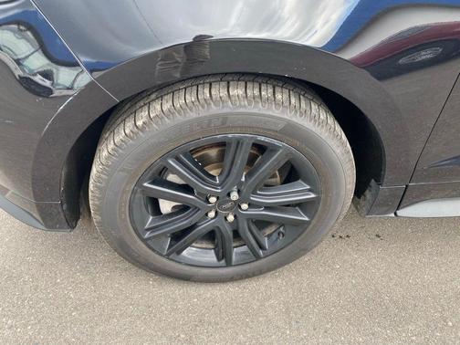 2022 Ford Edge ST Line