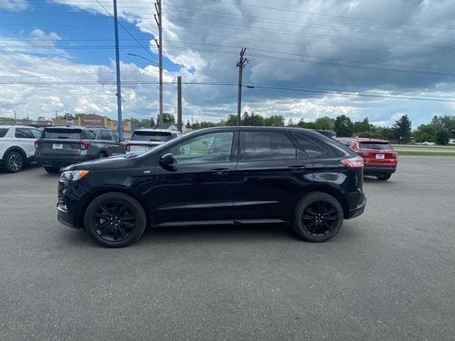 2022 Ford Edge ST Line