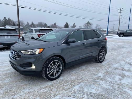 2024 Ford Edge Titanium