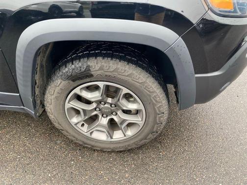 2021 Jeep Cherokee Trailhawk