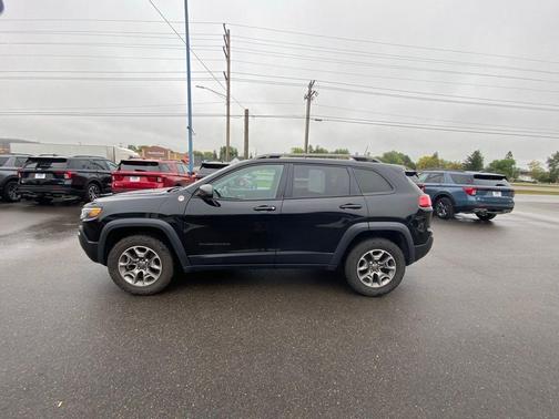 2021 Jeep Cherokee Trailhawk