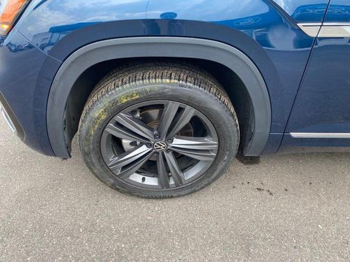 2021 Volkswagen Atlas 3.6 V6 SE w/ Technology R-Line