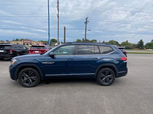 2021 Volkswagen Atlas 3.6 V6 SE w/ Technology R-Line