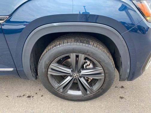 2021 Volkswagen Atlas 3.6 V6 SE w/ Technology R-Line