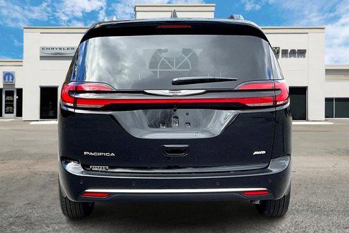 2026 Chrysler Pacifica L