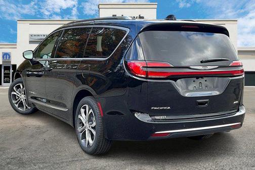 2026 Chrysler Pacifica L