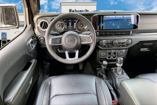 2024 Jeep Wrangler 4-Door Sahara 4x4