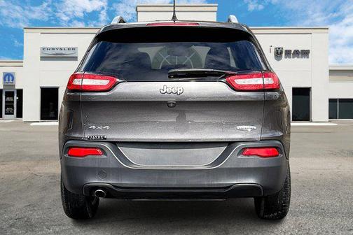 2018 Jeep Cherokee Latitude Plus